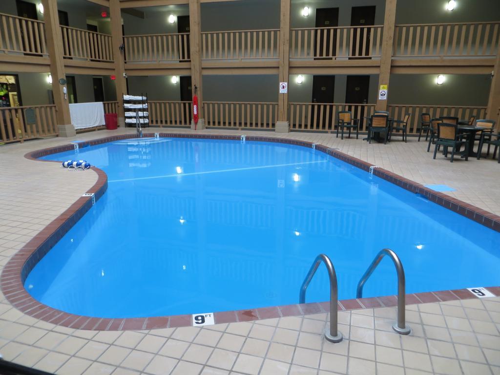 Super 8 By Wyndham Spearfish Hotel Luaran gambar