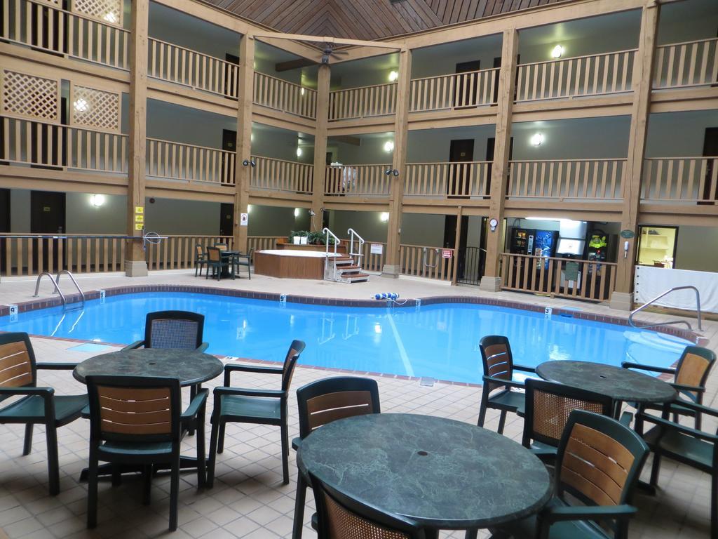 Super 8 By Wyndham Spearfish Hotel Luaran gambar